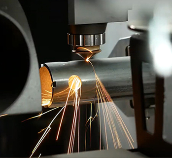 lazernaya rezka trub aramis 10